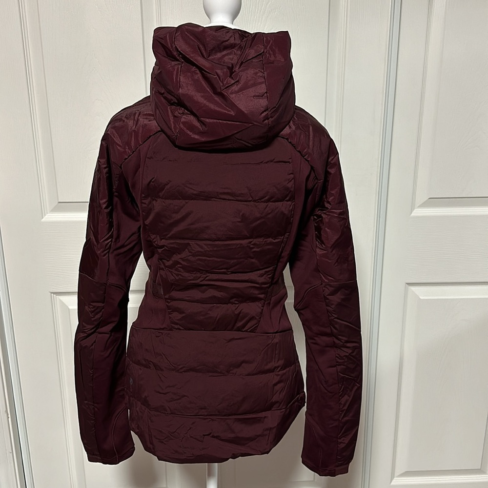 Lululemon(First Release) Cassis Down For it All Jacket, size 6 - Picture 2 of 9